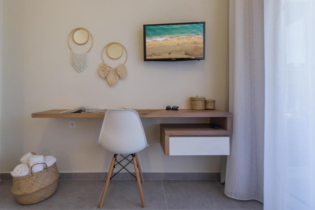 Anemelia Luxury Apartments Argostoli  Exterior photo
